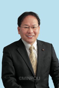 長岡よしかず（46）現 　市議５期。市議団幹事長、市議会民生保健委員長、文教委員長など歴任。元友井保育所父母の会会長。