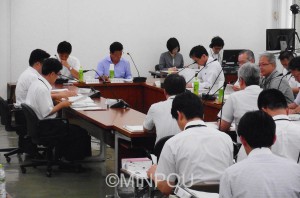 「総合区」の素案の内容が報告された第４回「副首都推進本部会議」＝22日、府庁内