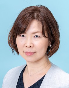 柿原まき氏