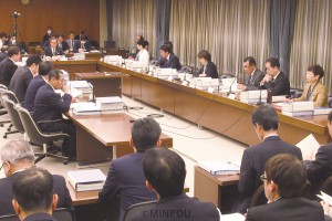 「特別区設置協定書案」などが示された第32回法定協議会＝１月31日、大阪市役所内