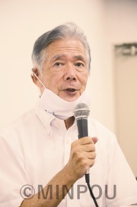 司会の平松邦夫元大阪市長＝22日、大阪市中央区内