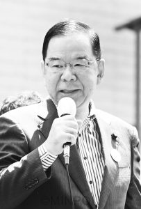 訴える志位氏＝１日、大阪市天王寺区内
